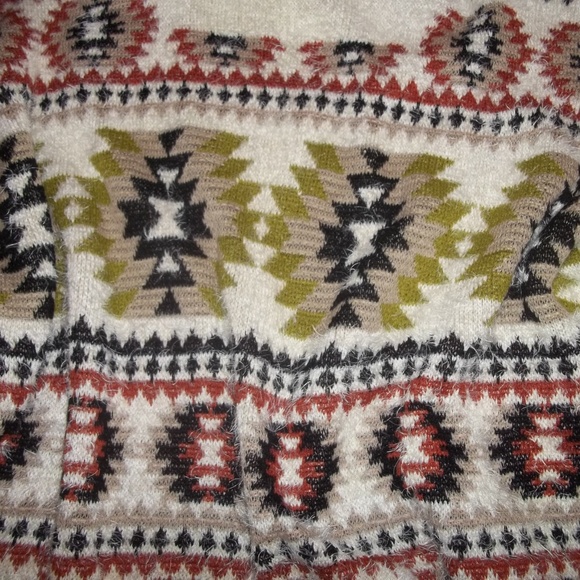 NWT Fluffy Cozy Poncho One Size - Picture 2 of 2